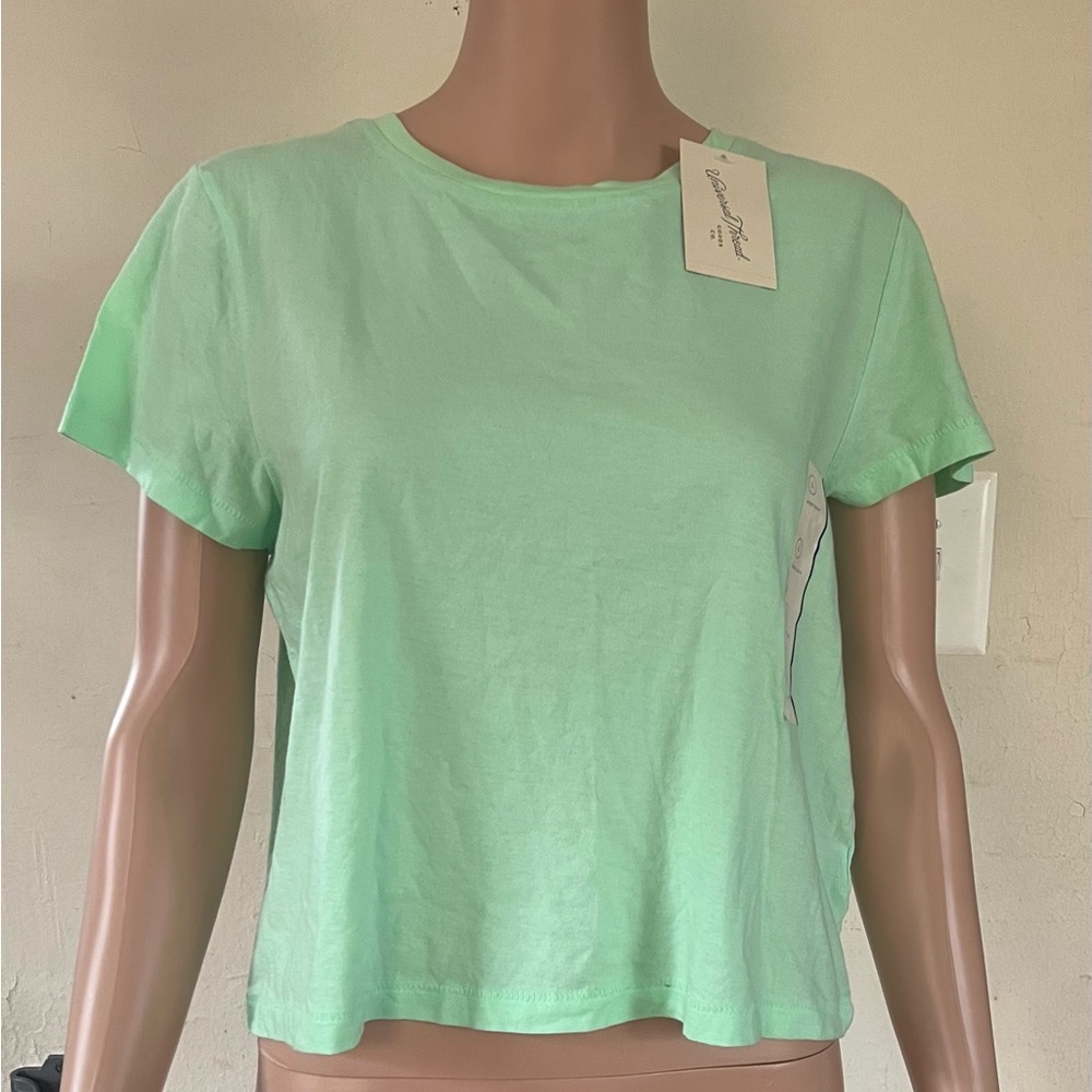 Universal Thread MELLOW GREEN Short Sleeve Tee